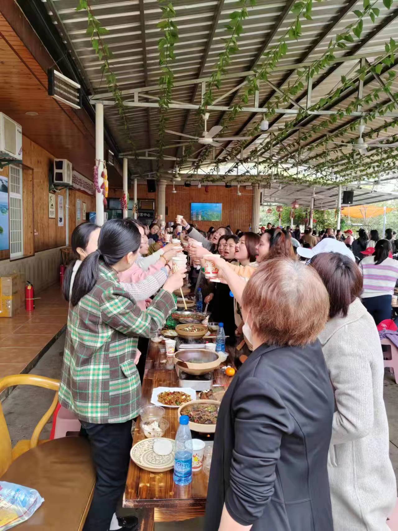 常德物業(yè)管理,物業(yè)企業(yè),陽光物業(yè) 常德物業(yè)管理,物業(yè)企業(yè),陽光物業(yè)